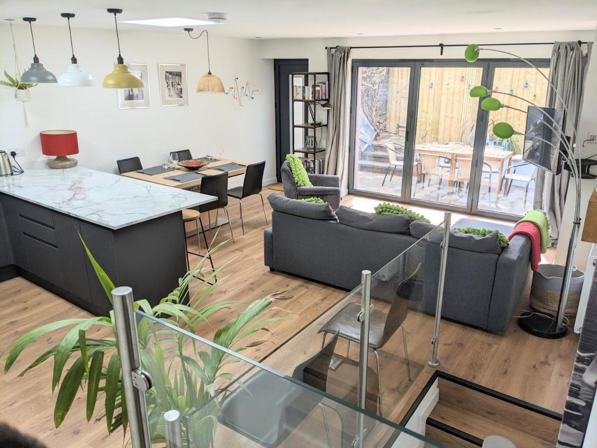 The Urban Retreat Apartment Torquay Bagian luar foto